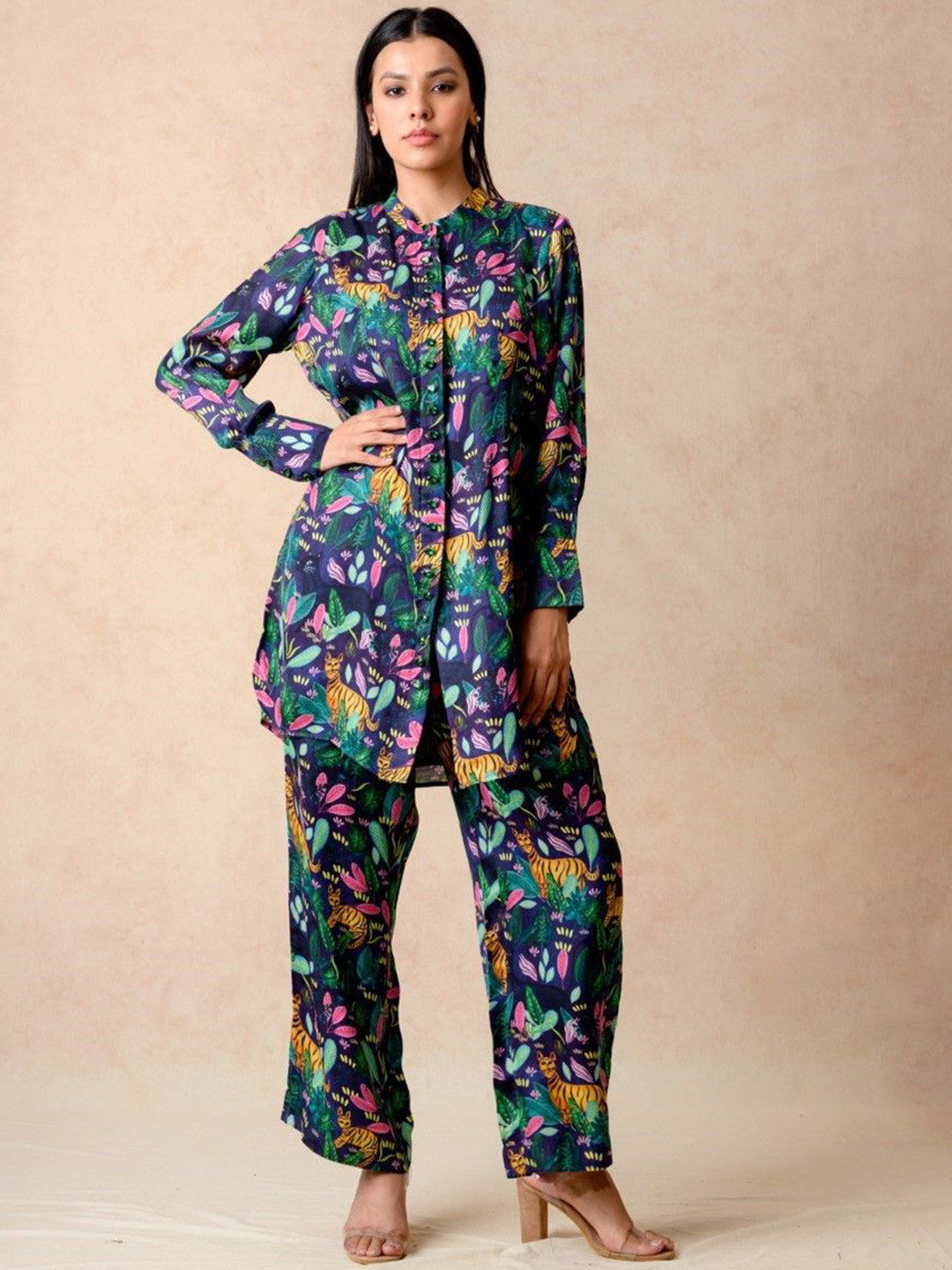 THETAA Printed Mandarin Collar Neck Tunic With Trousers Co-Ords