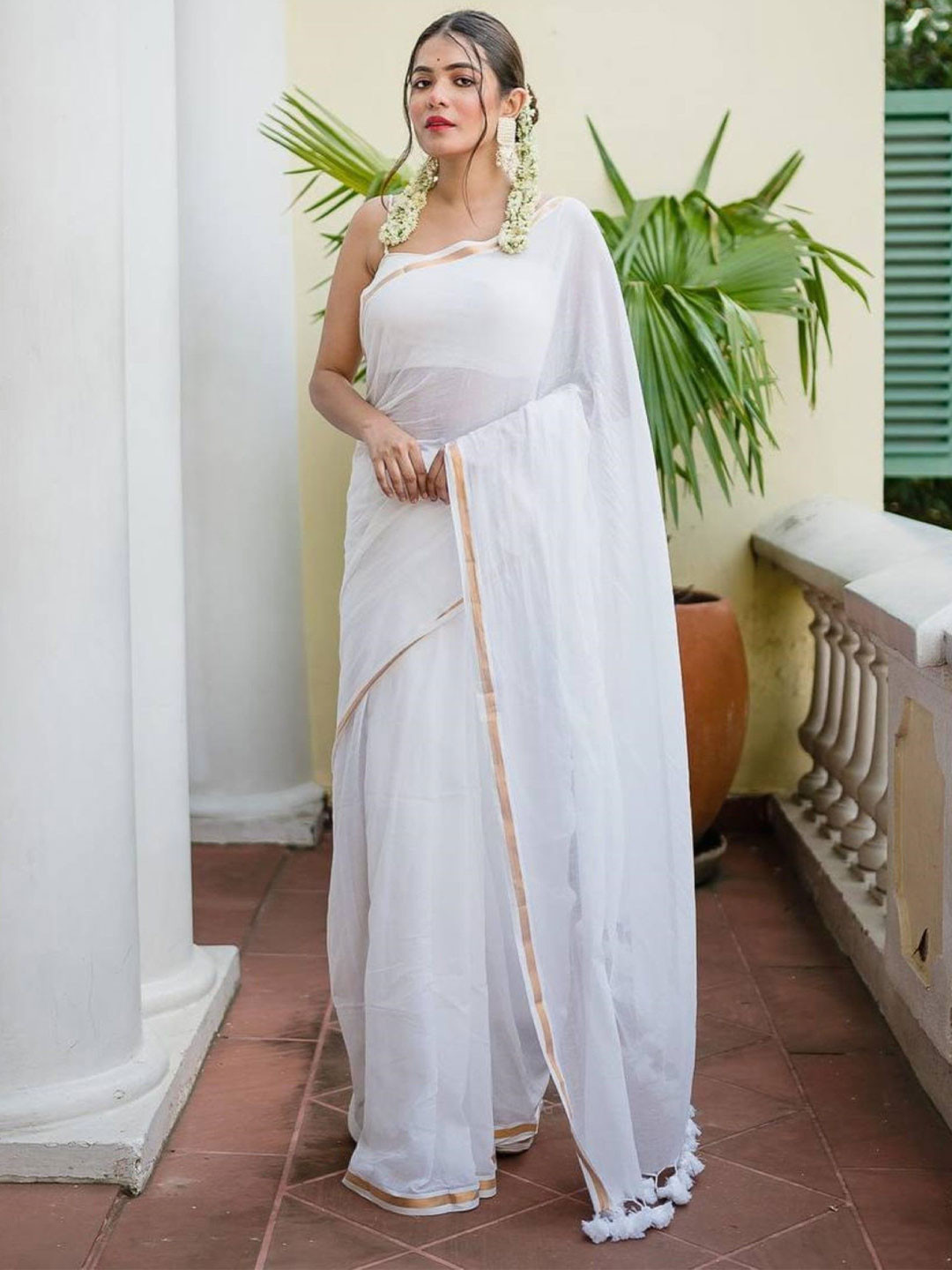 LeeliPeeri Designer Zari Border Saree with Unstitched Blouse Piece