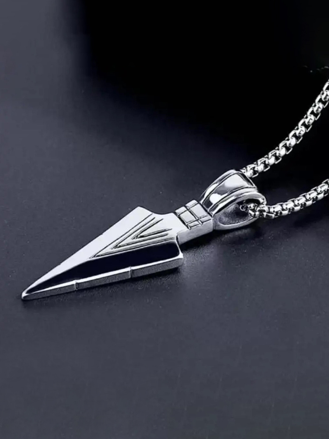 RSPR Stainless Steel Spear Point Arrowhead Pendant With Chain