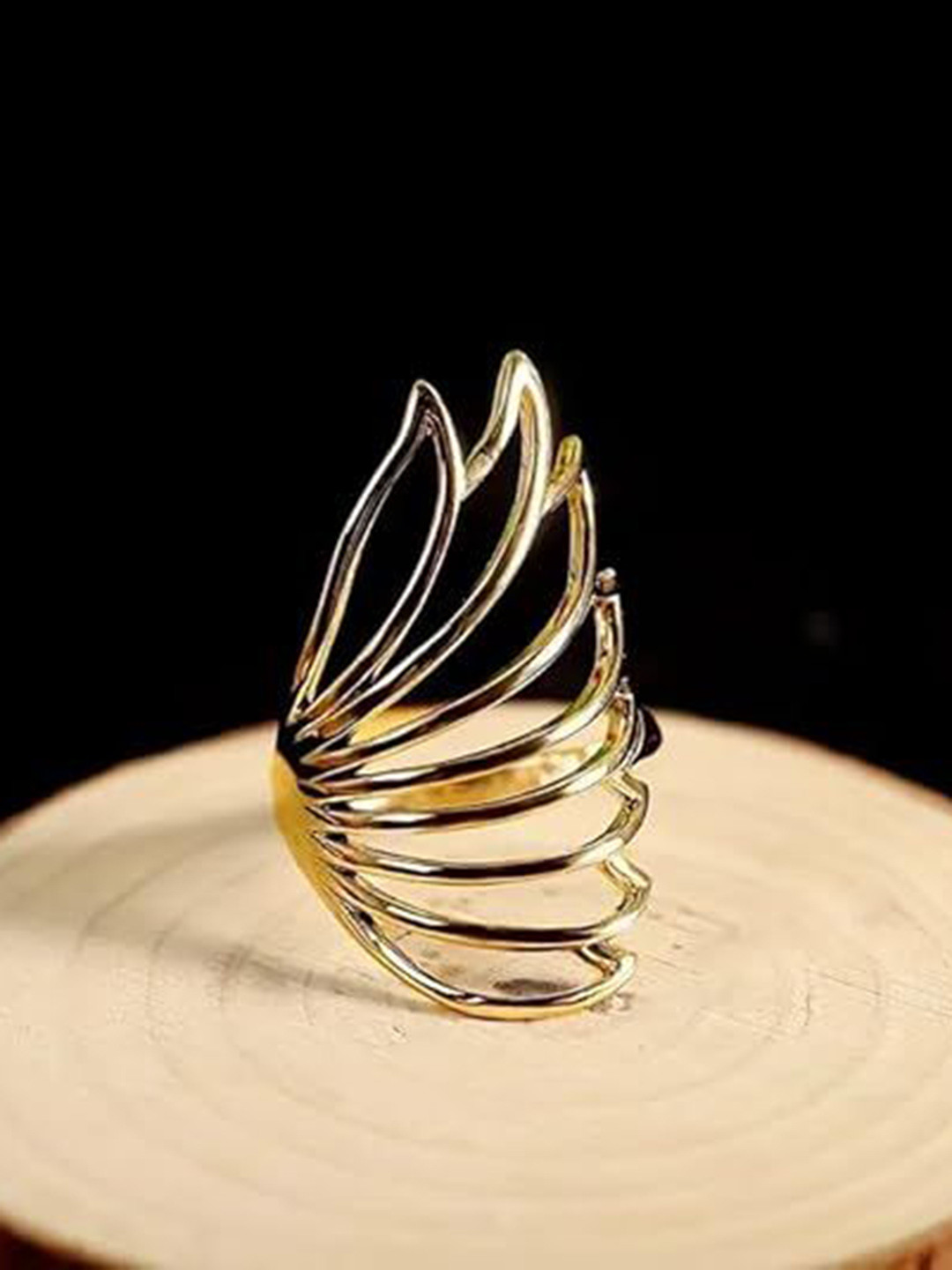 ISHI New York Gold-Plated Wing Shaped Finger Ring