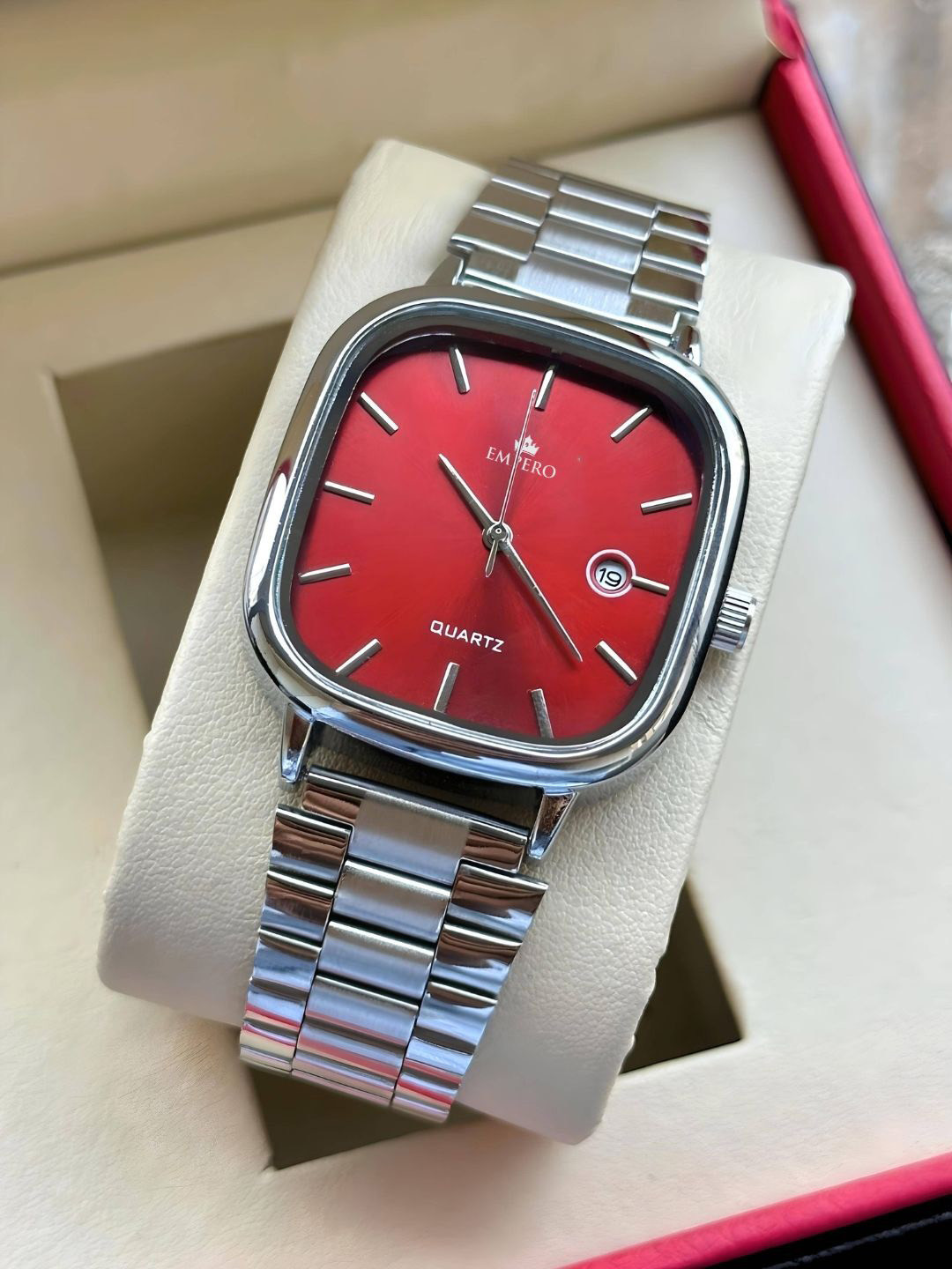 EMPERO Men Brass Printed Dial & Stainless Steel Straps Analogue Watch EAB222 Red Dial Date