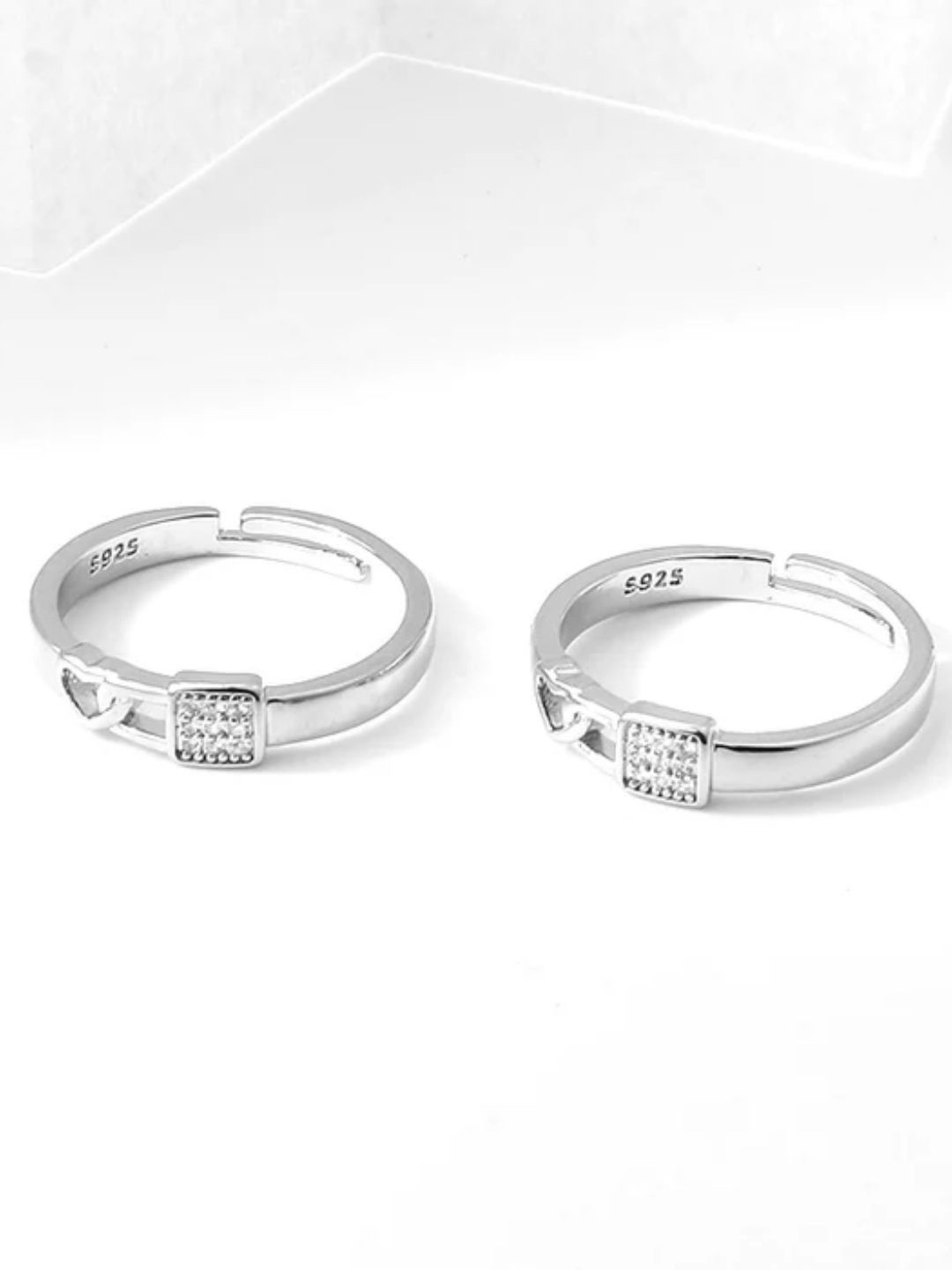 FAB COUTURE Set Of 2 Sliver-Plated Zircon-Studded Locked in Love Minimal Couple Rings