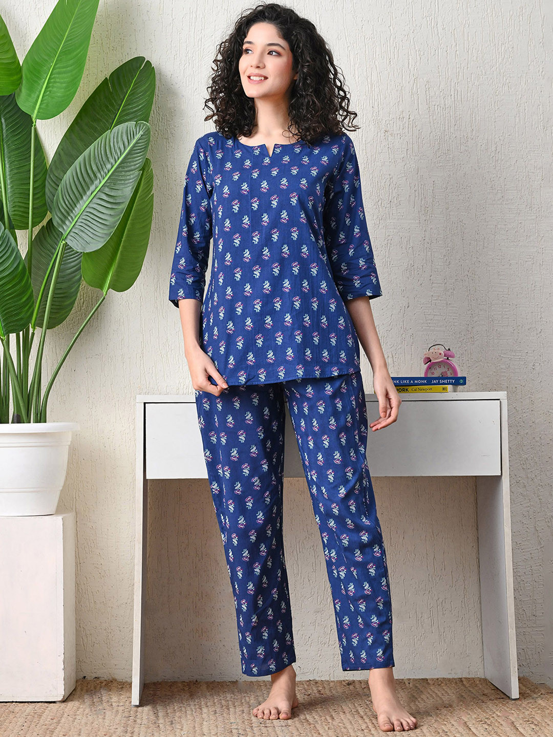 Ichaa Women Ethnic Motifs Printed Night suit
