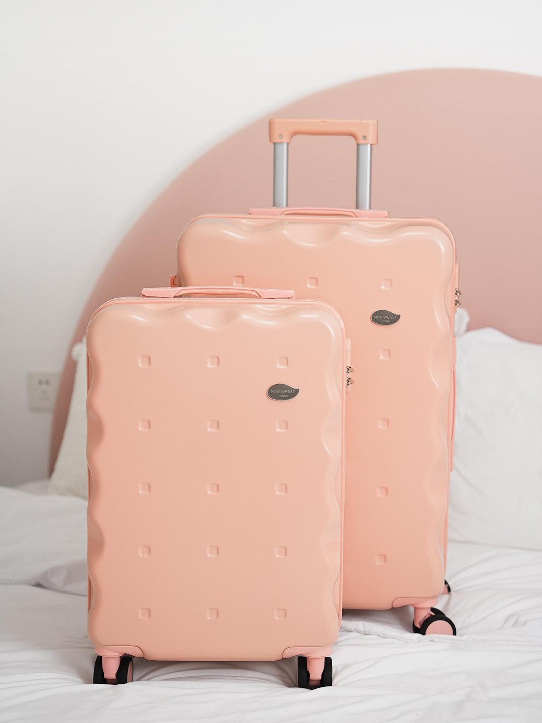MINI WESST Set Of 2 Cookies On The Go Textured Hard-Sided Trolley Bag