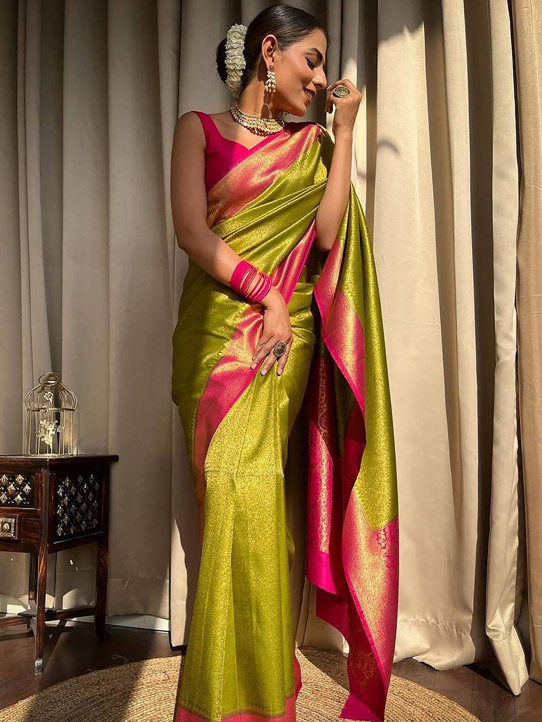 BerMondsey Ethnic Motifs Woven Design Zari Banarasi Saree