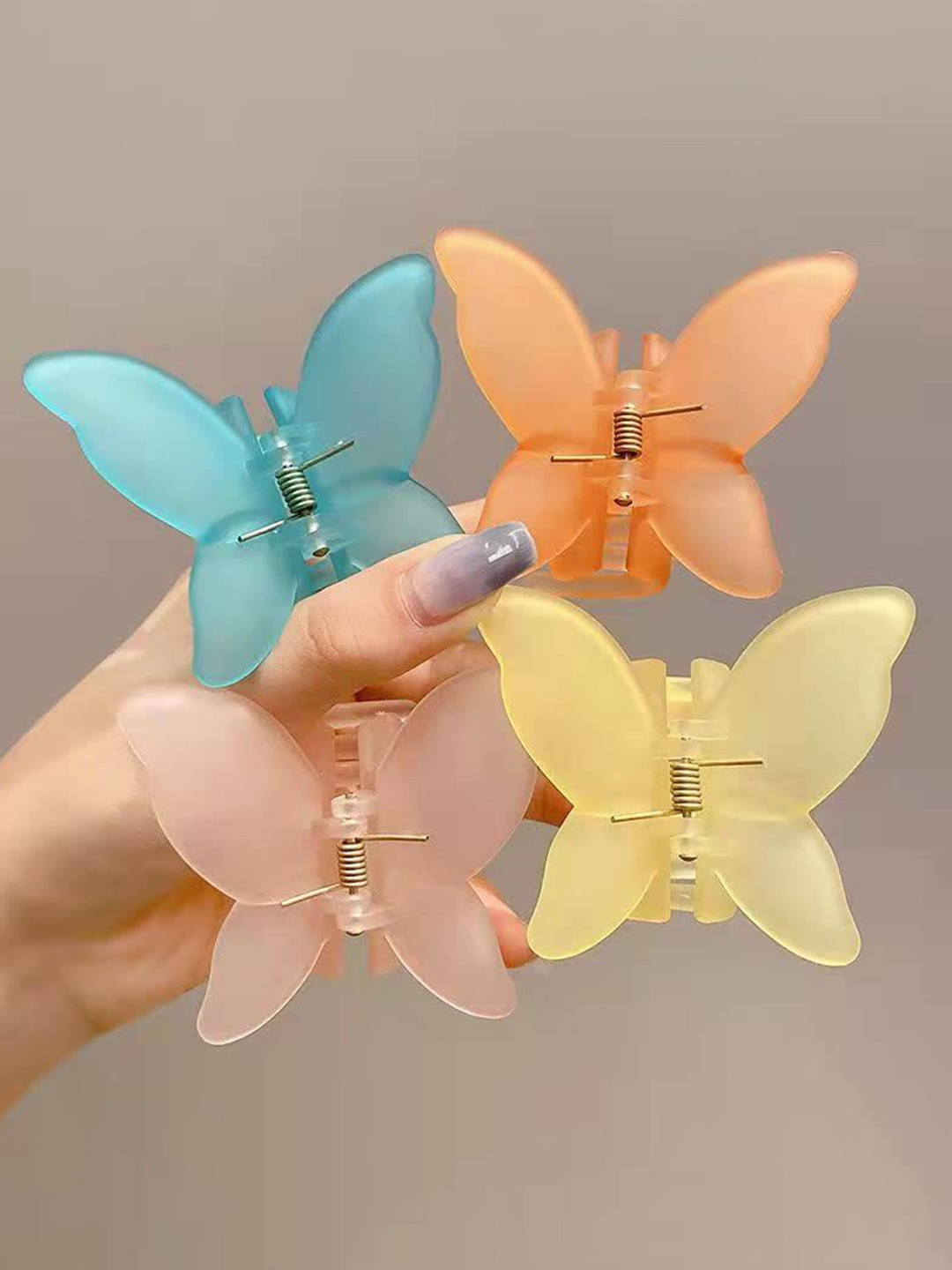 DN ENTERPRISES Women Set of 4 Butterfly Frosted Non Slip Claw Clip