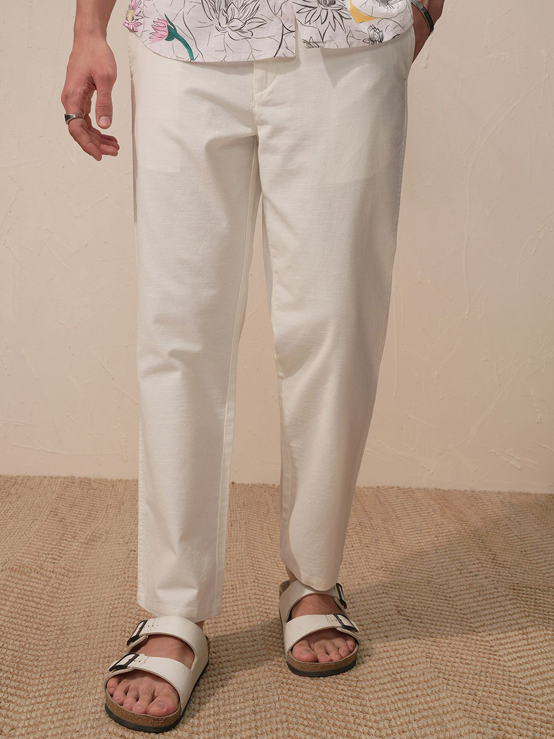 HIGHLANDER Men Relaxed Fit Trousers