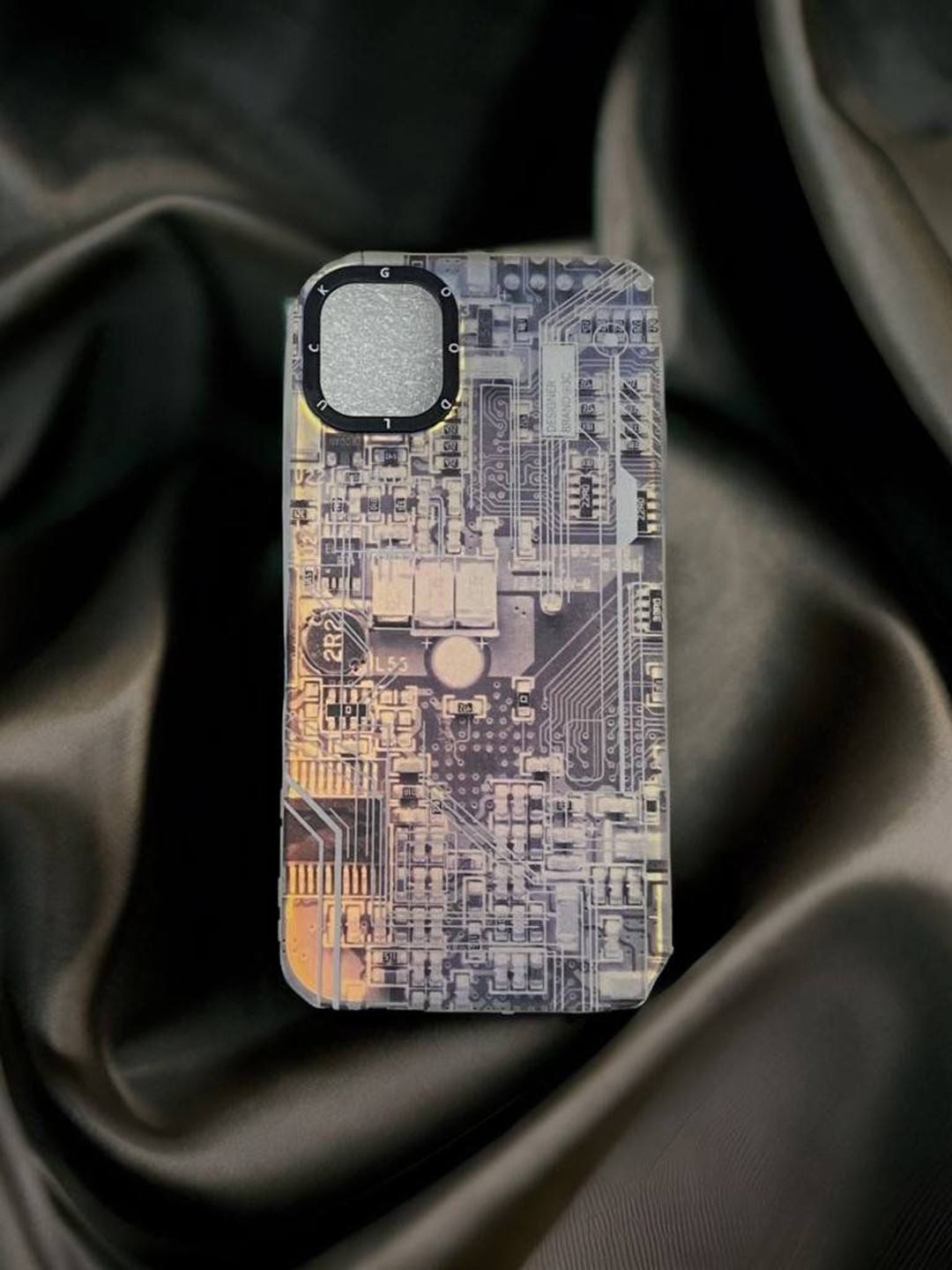 CASE CREATION Unisex Geometric Printed iPhone 13 Pro Max Bumper Case Mobile Accessories