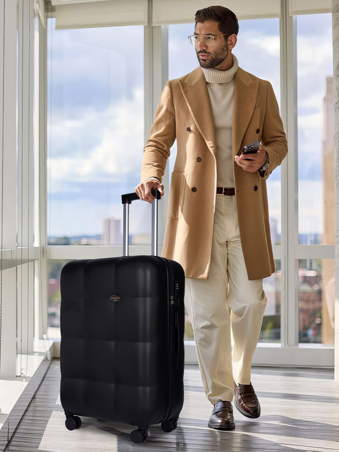 MINI WESST Marvel Check In Hard Sided Medium Trolley Bag