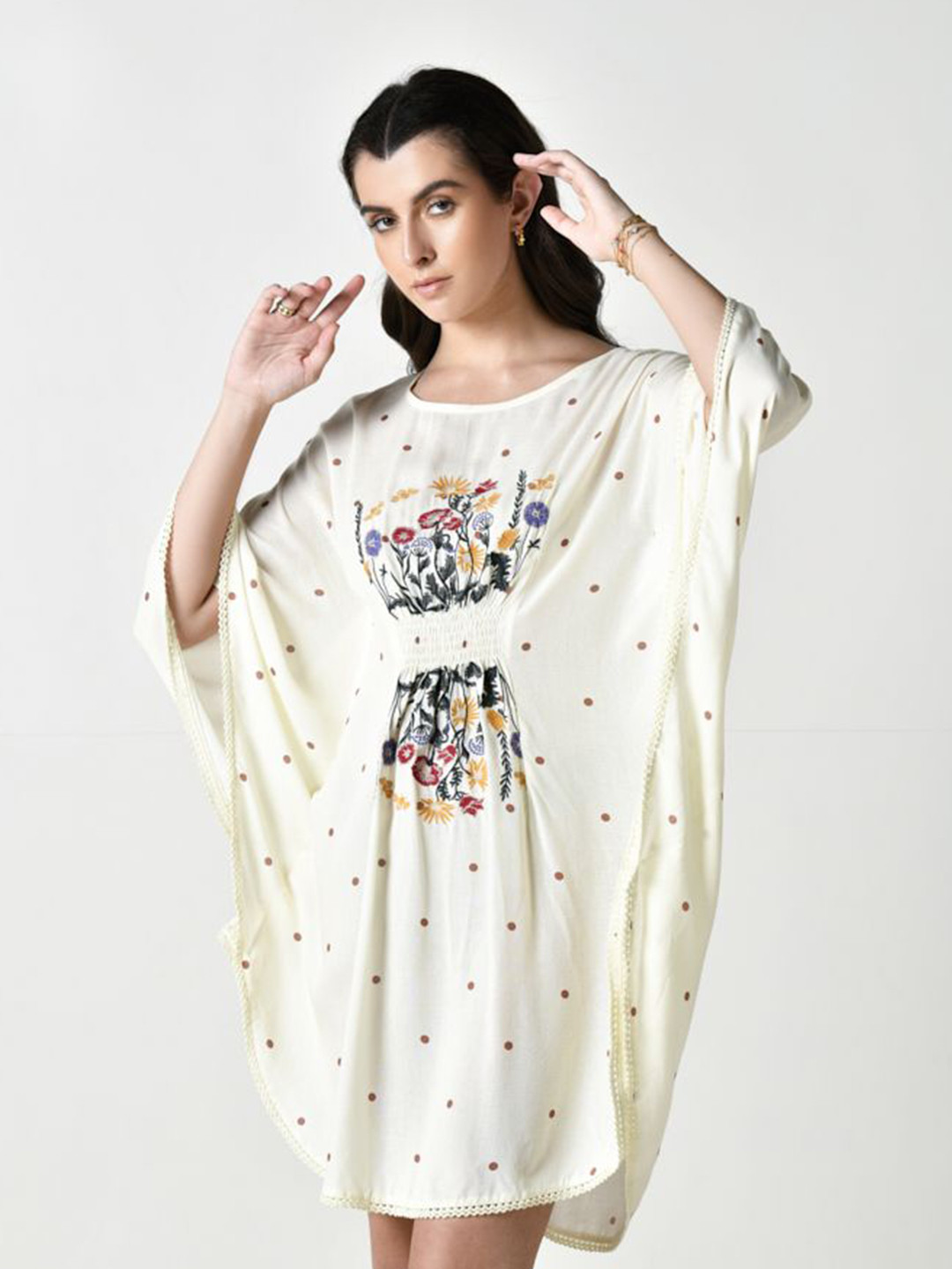 STIL O STITCH Women Floral Embroidered Smocked Kaftan Dress