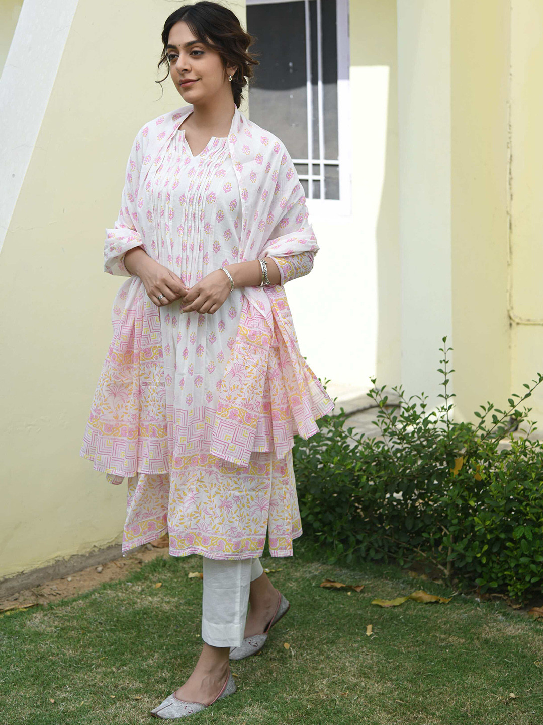 PINK CACTII Shahin Floral Printed Pleated Kurta With Pyjamas & Dupatta
