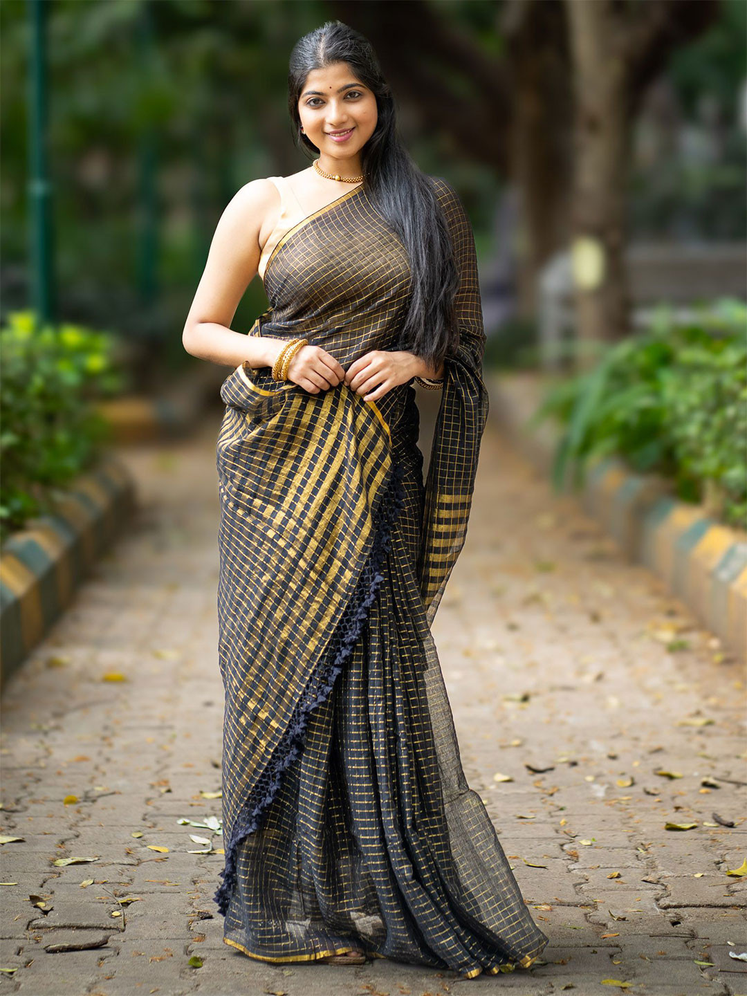 I LOVE SAREES Black Bamboo Cotton Zari Checks Saree