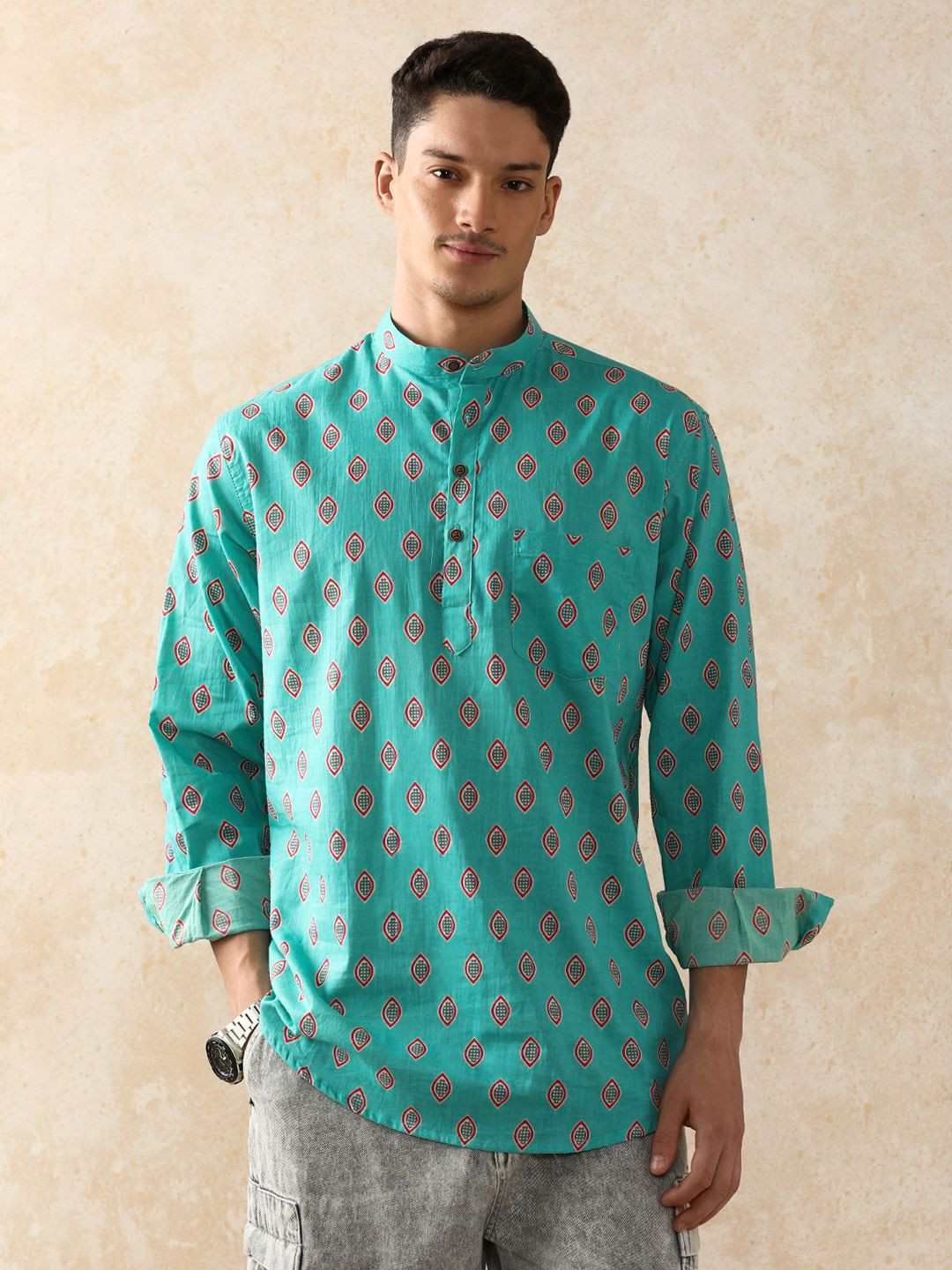Moara Men Floral Printed Mandarin Collar Pure Cotton Short Kurta