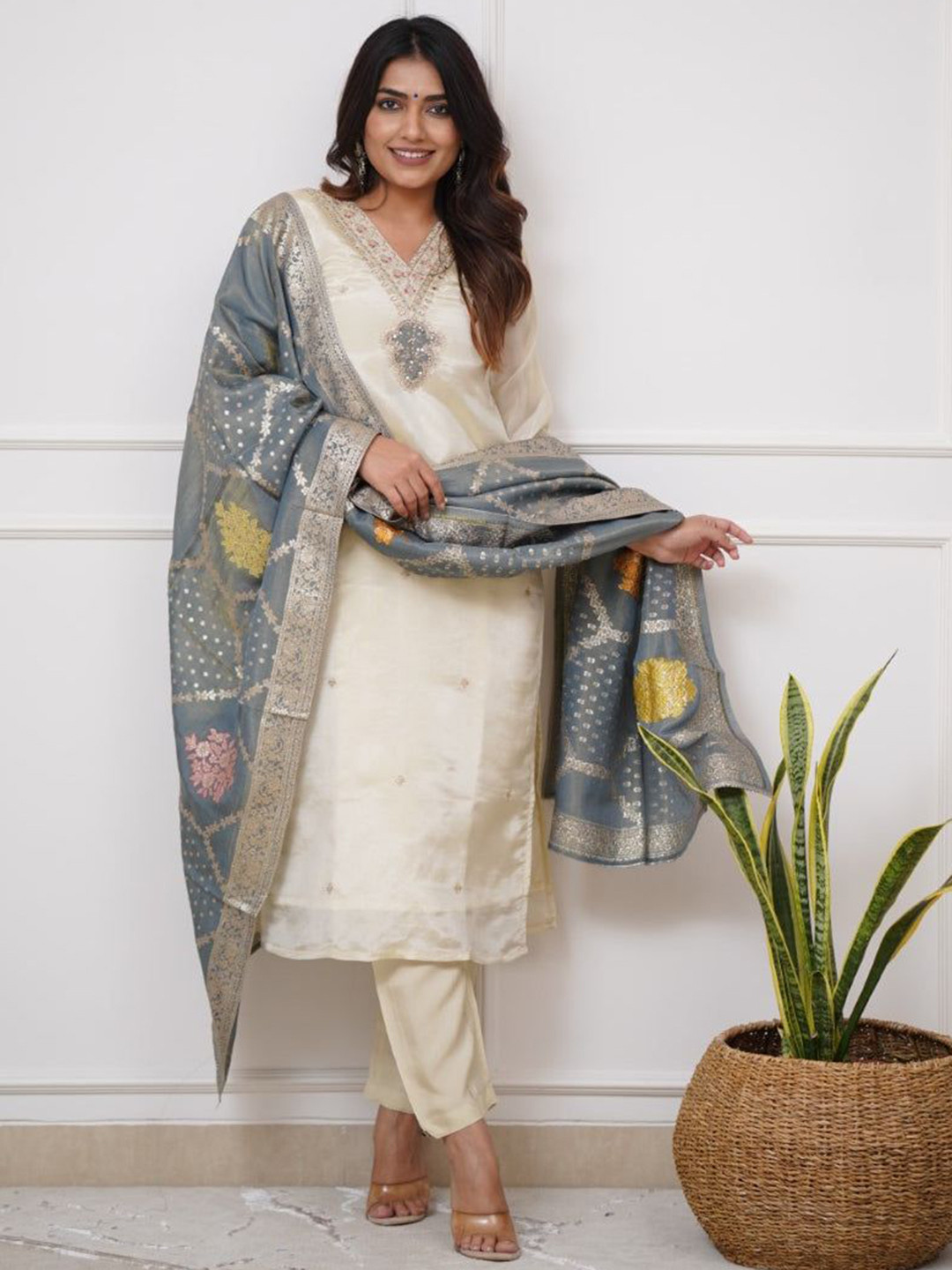 BE IN TEXO FAB Embroidered V-Neck Chanderi Silk Kurta with Trousers & Dupatta