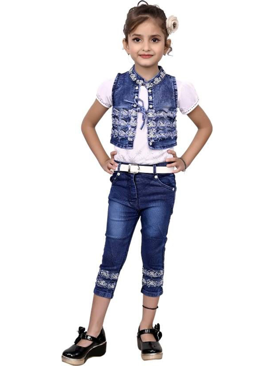VALUE CREATION Girls T-shirt with Capris