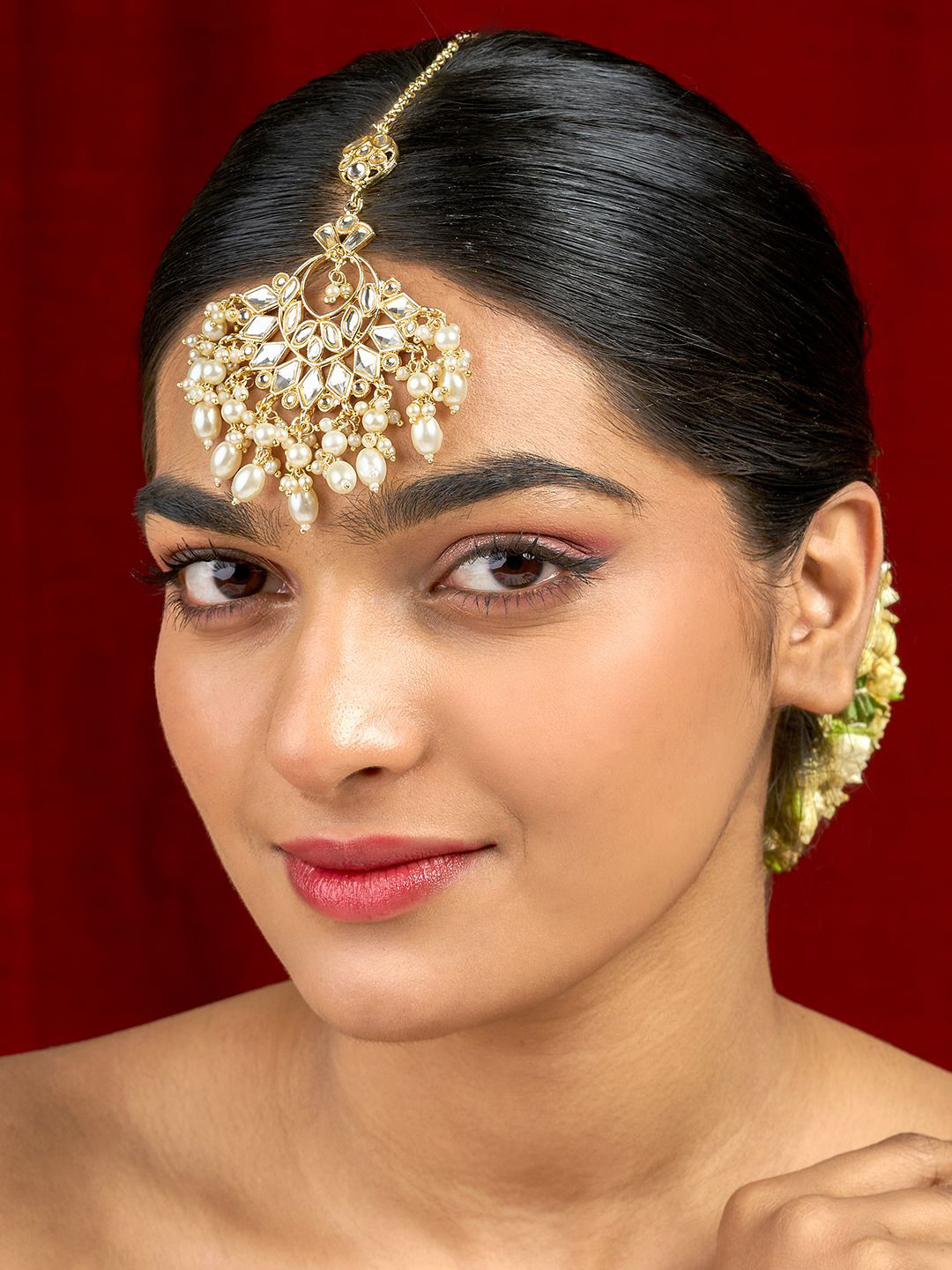 TEEJH Women Embellished Pearl and Polki Gold Maangtika