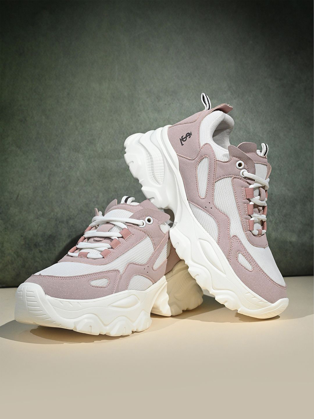 LOUIS STITCH Women Pink & White Lace-Up Sneakers