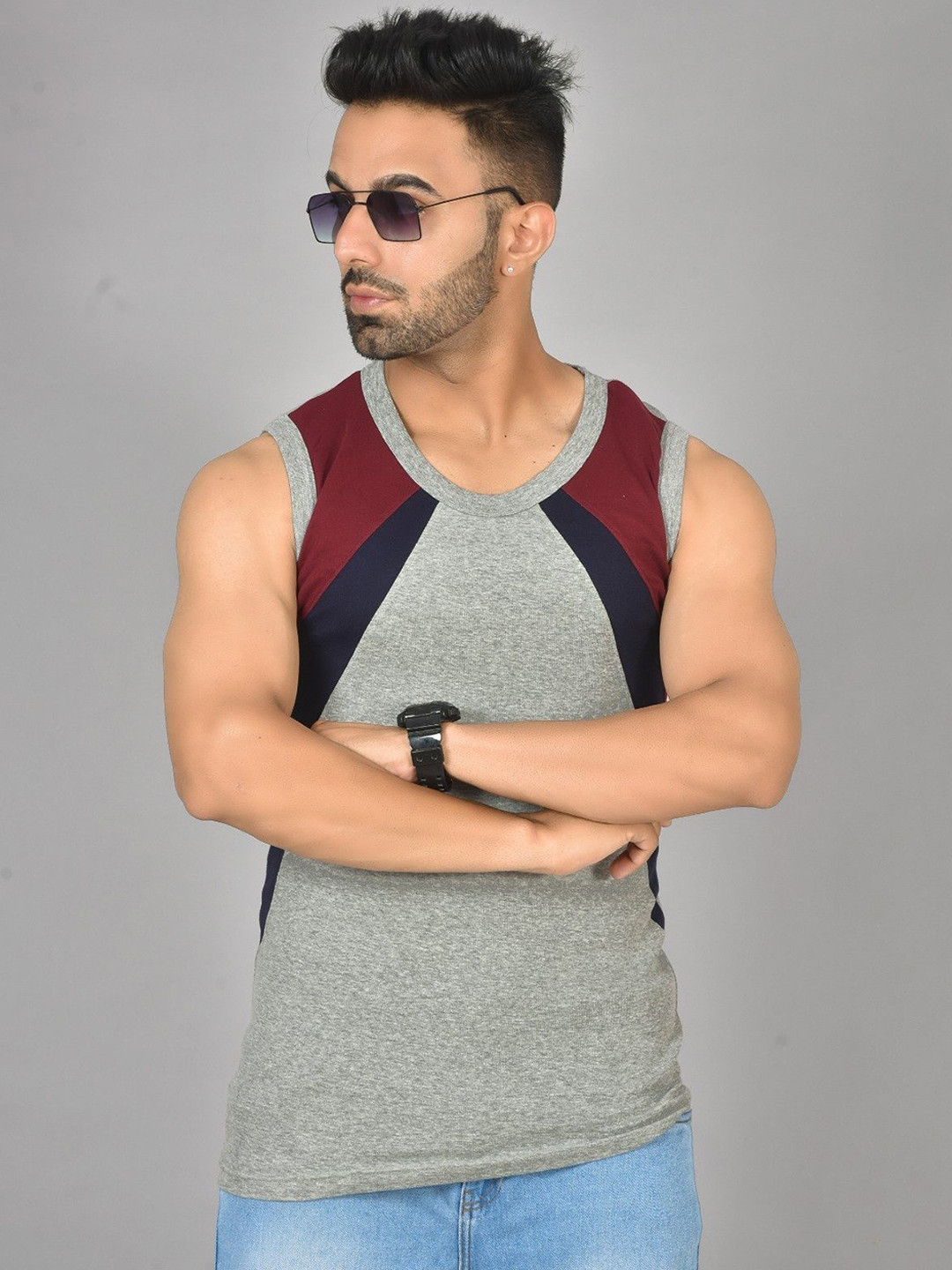UNDERLOOP Colourblocked Round Neck Sleeveless Gym Vest RKG1380