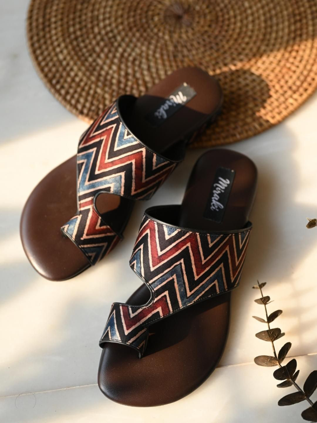 MIRAKI Women Printed One Toe Flats