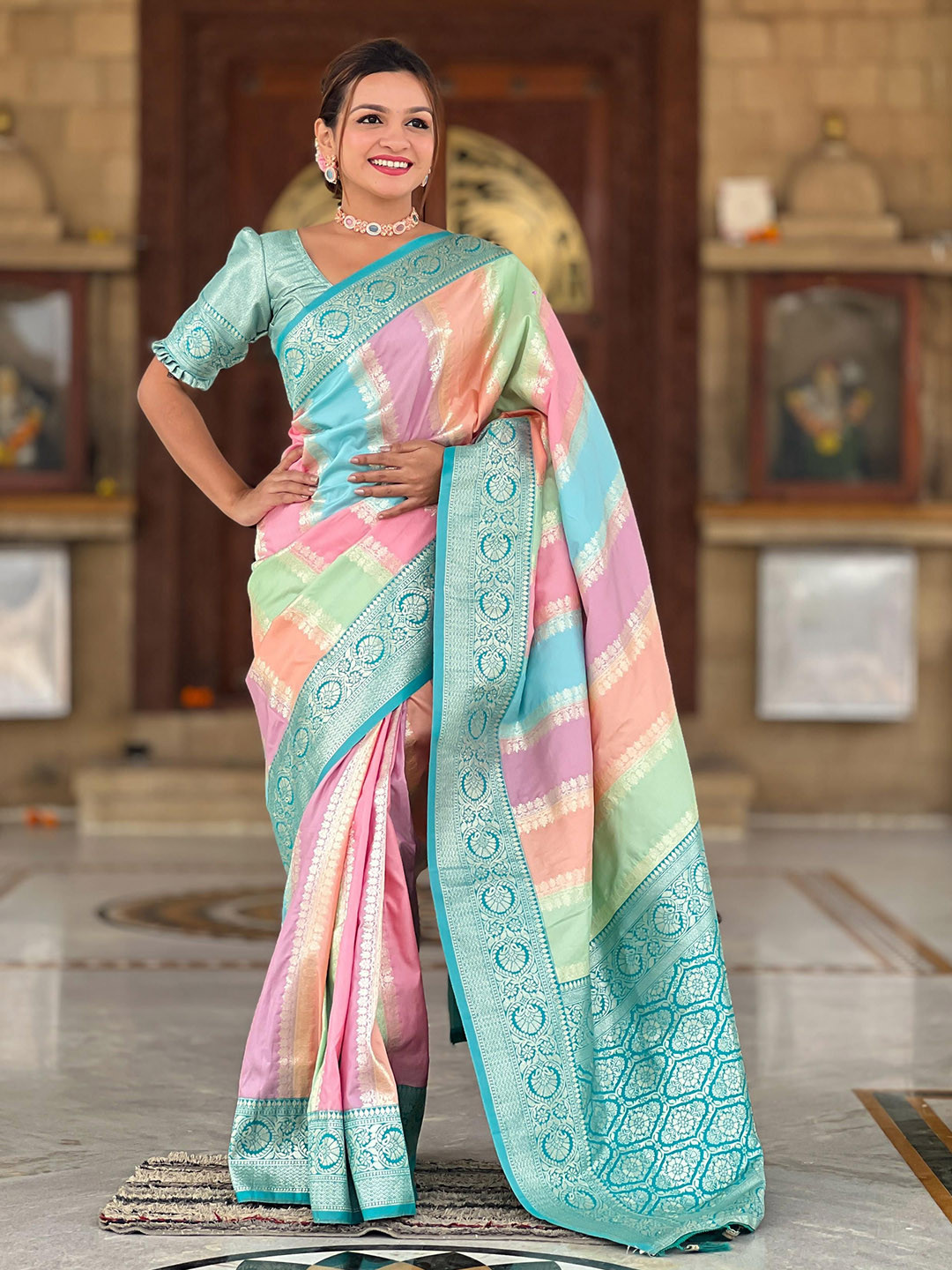 VARNI FABRICS Striped Zari Leheriya Saree