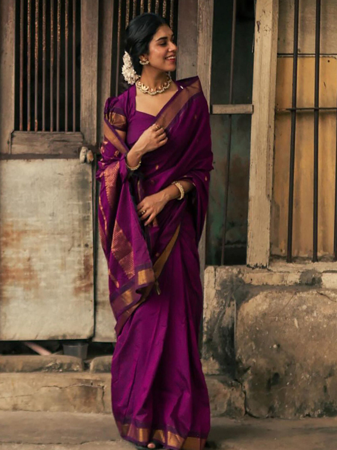 Aldwych Ethnic Motifs Woven Design Zari Banarasi Saree