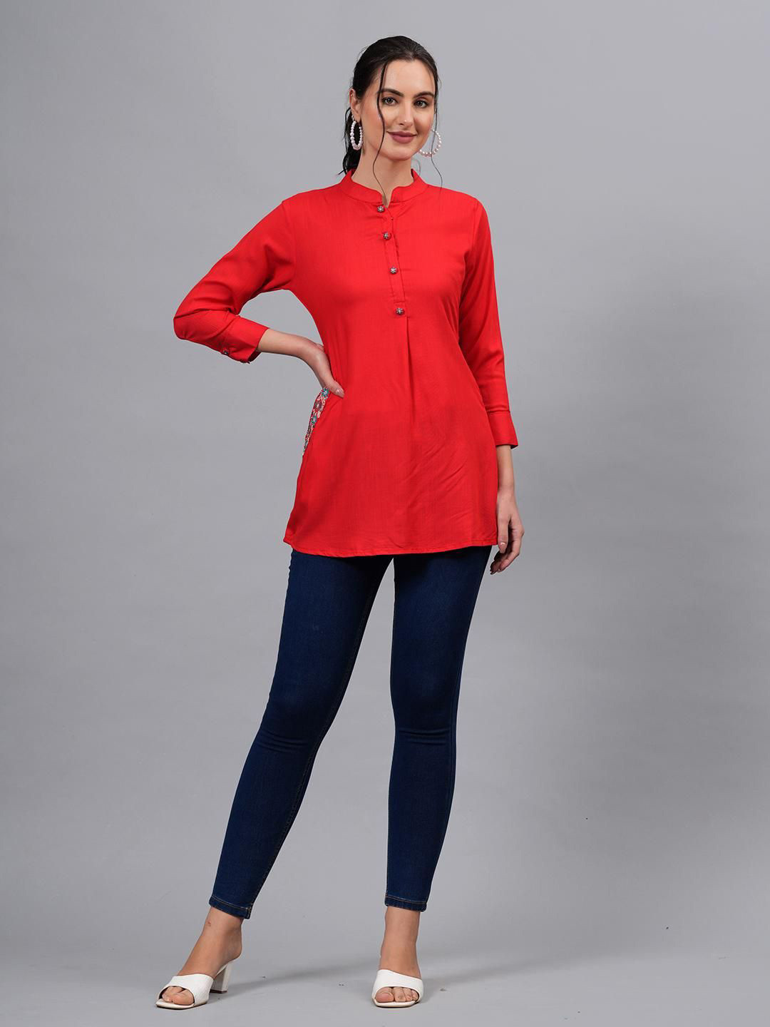 OH MI DIOS Women Thread Work Kurta