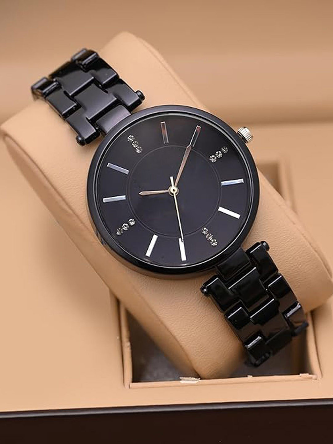 JUST LIKE Women Embellished Dial Analogue Watch 150 Black