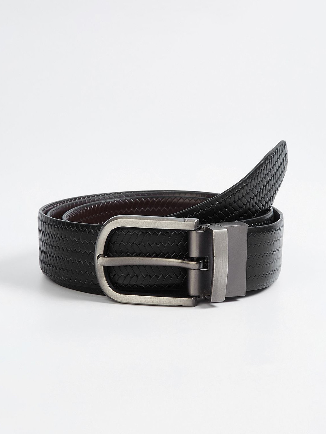 max Men Textured Leather Reversible Belt