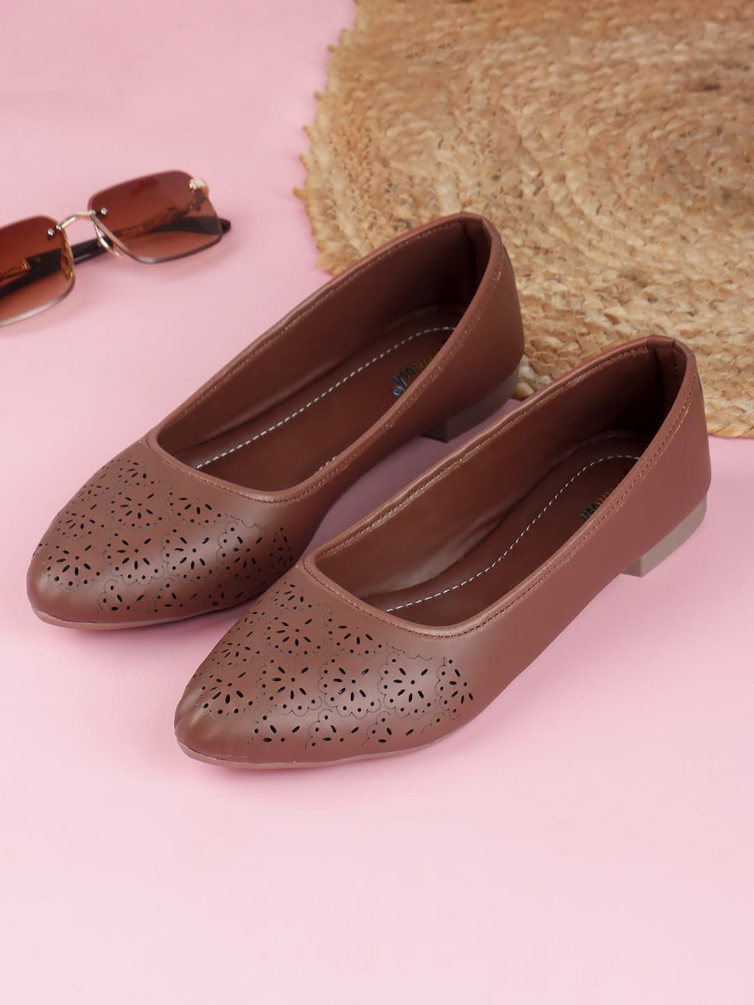 DUOSOFT  Women Laser Cut Ballerinas