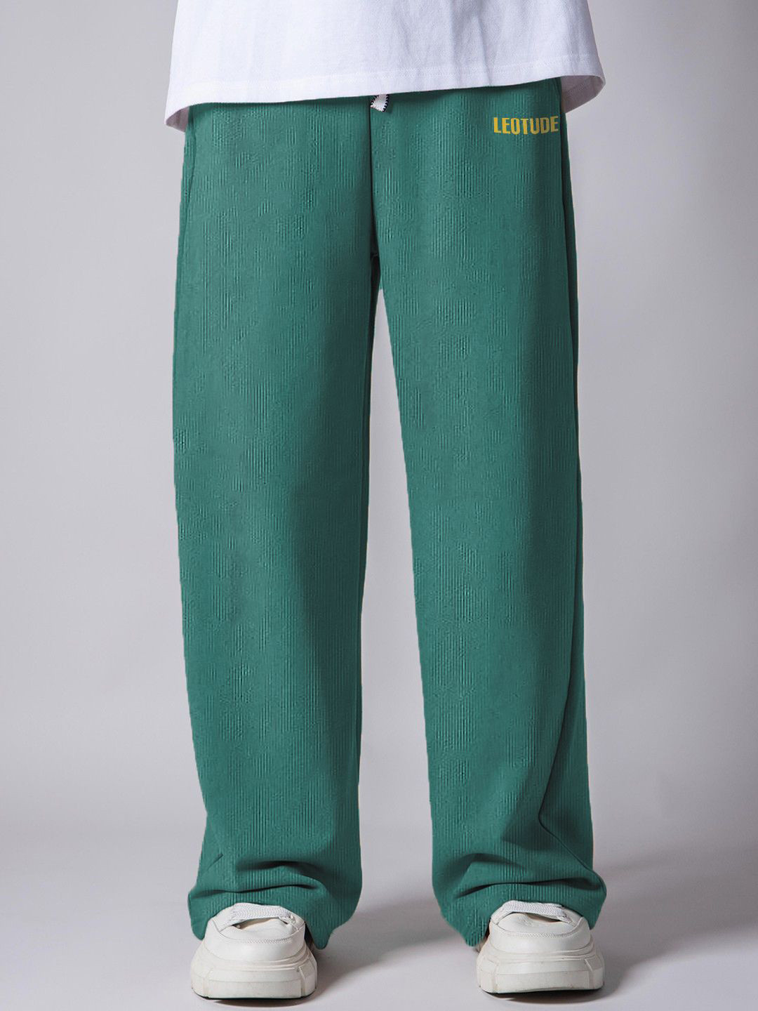 Leotude Men Mid-Rise Relaxed-Fit Trackpants