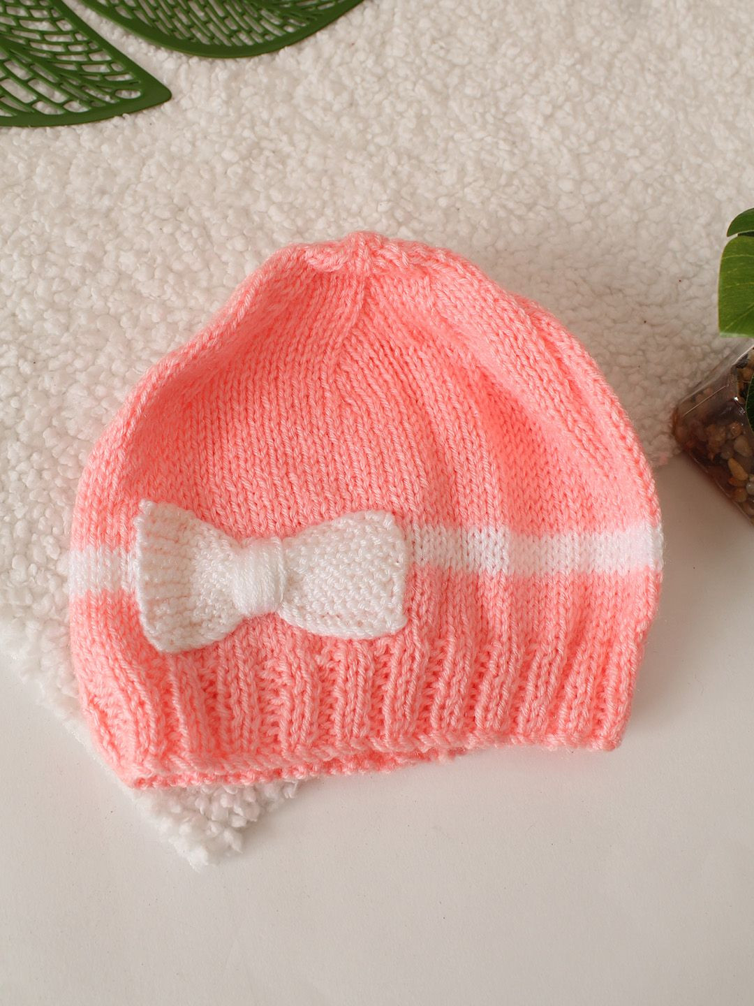 Woonie Kids Bow Acrylic Detailed Beanie