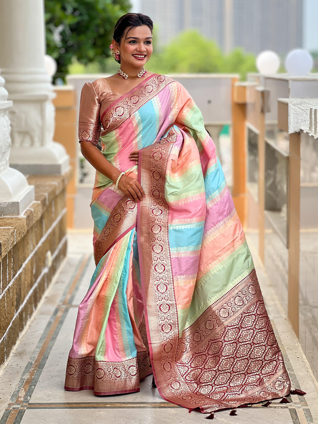 VARNI FABRICS Woven Design Leheriya Saree