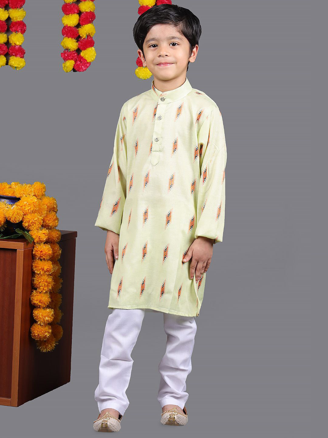 VALUE CREATION Boys Embroidered Mandarin Collar Straight Kurta With Pyjamas