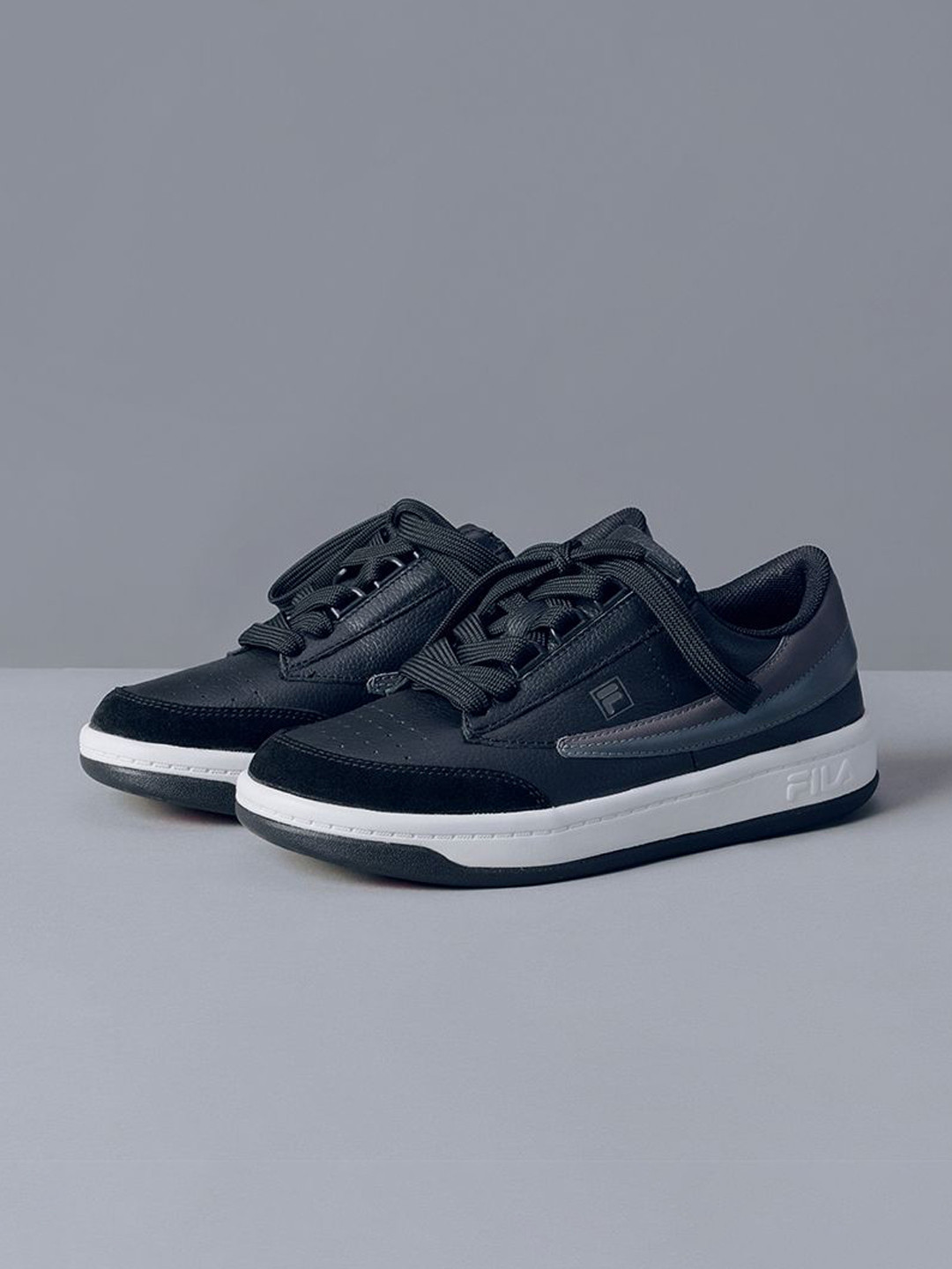 FILA TENN SERVE Men Textured Leather Sneakers
