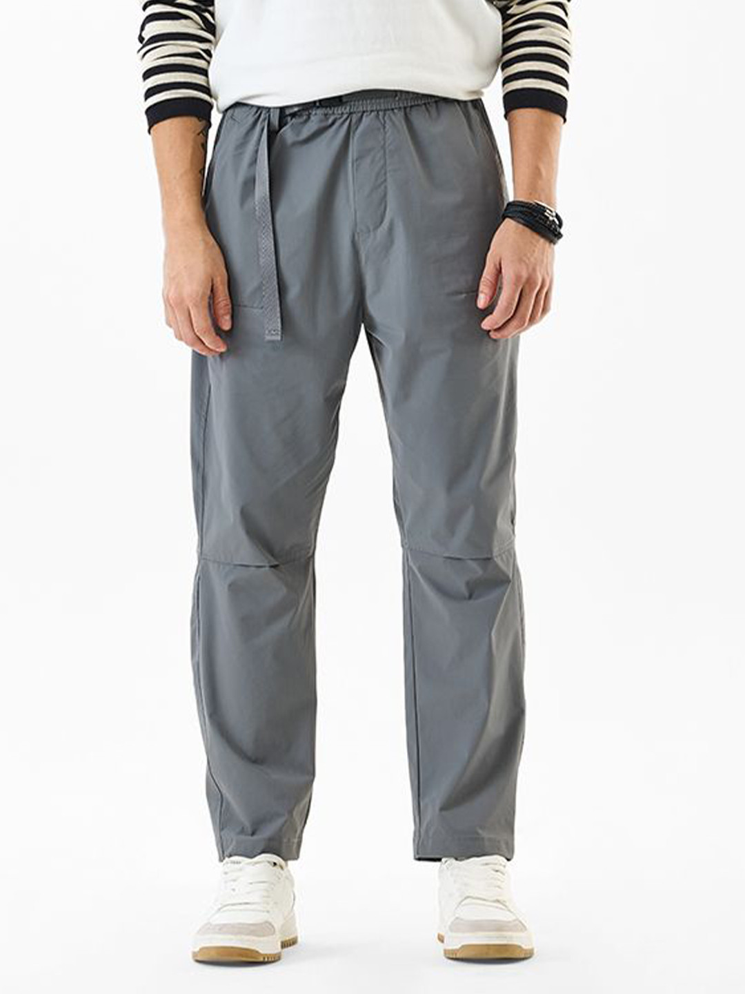Snitch Men  Grey Wrinkle Free Mid Rise Relaxed Fit Trouser