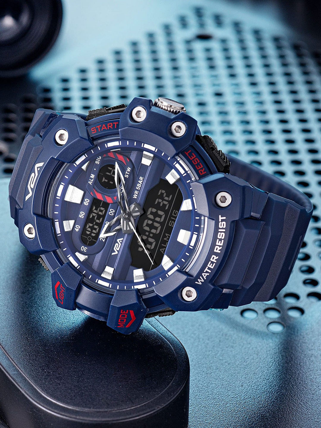 V2A Men Dial & Textured Straps Analogue Watch V2A-OT-2202-Blue