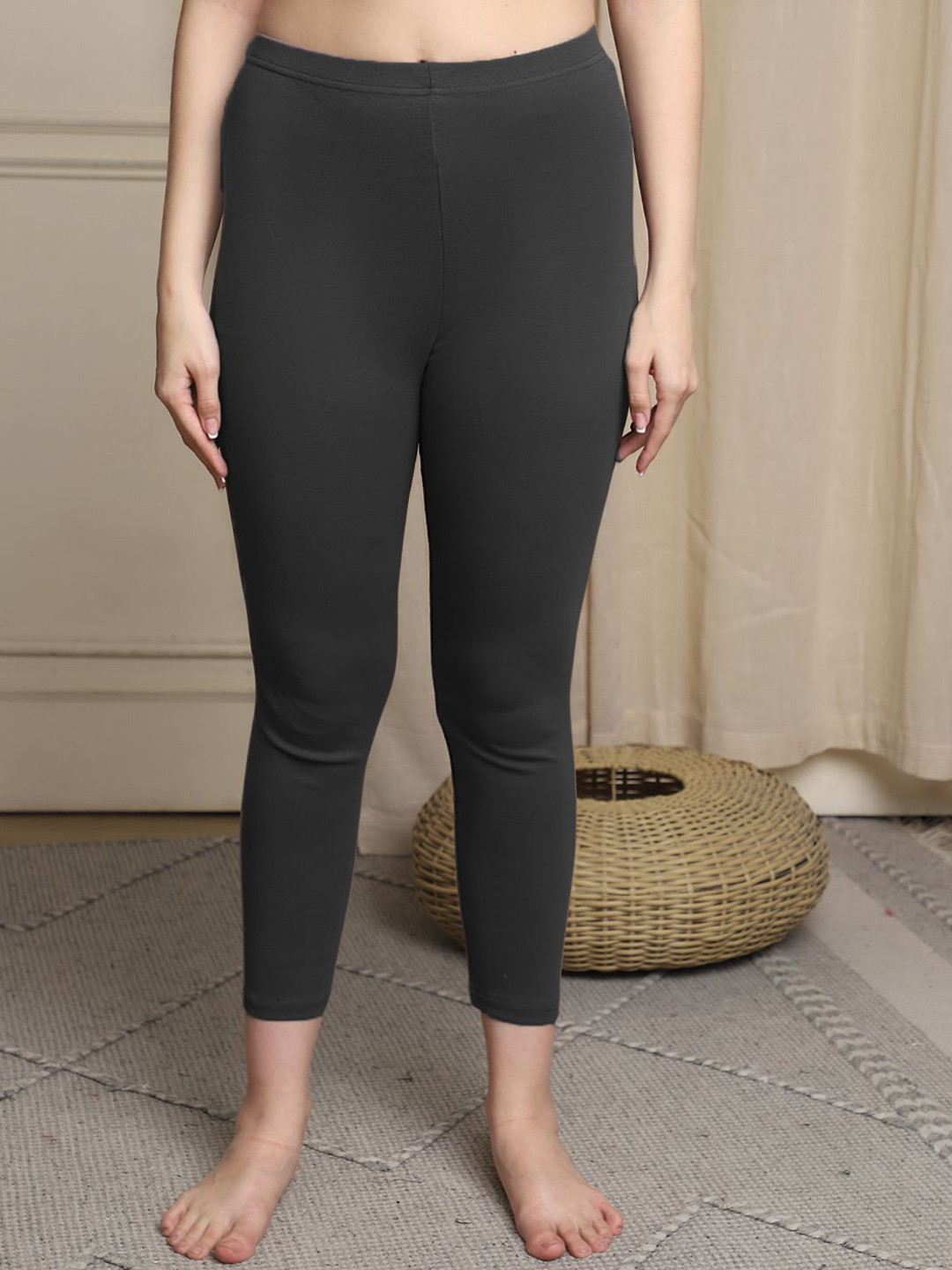 Indreams Women Mid-Rise Ankle-Length Leggings