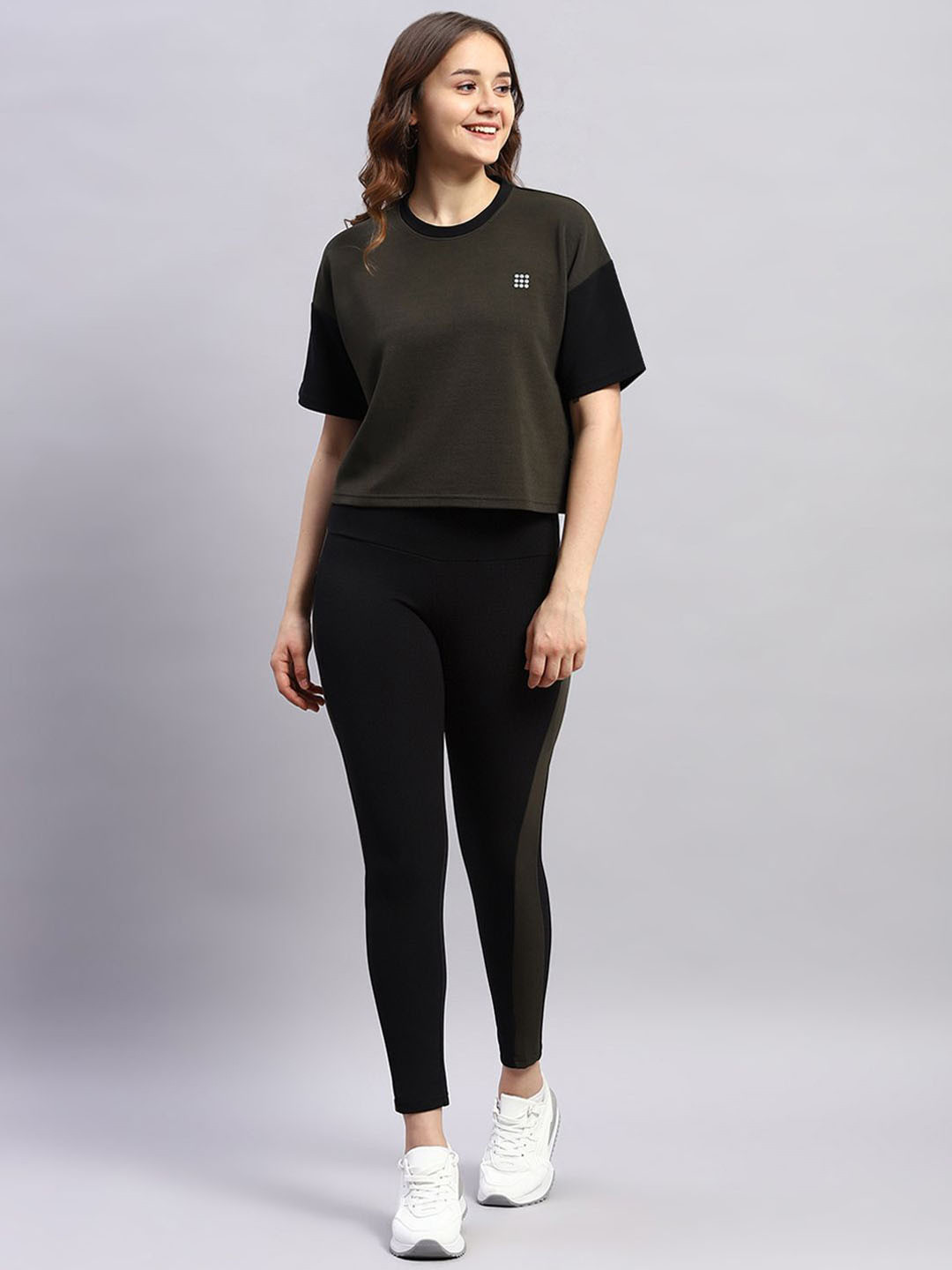 rock.it Round Neck T-shirt With Trousers Co-Ords