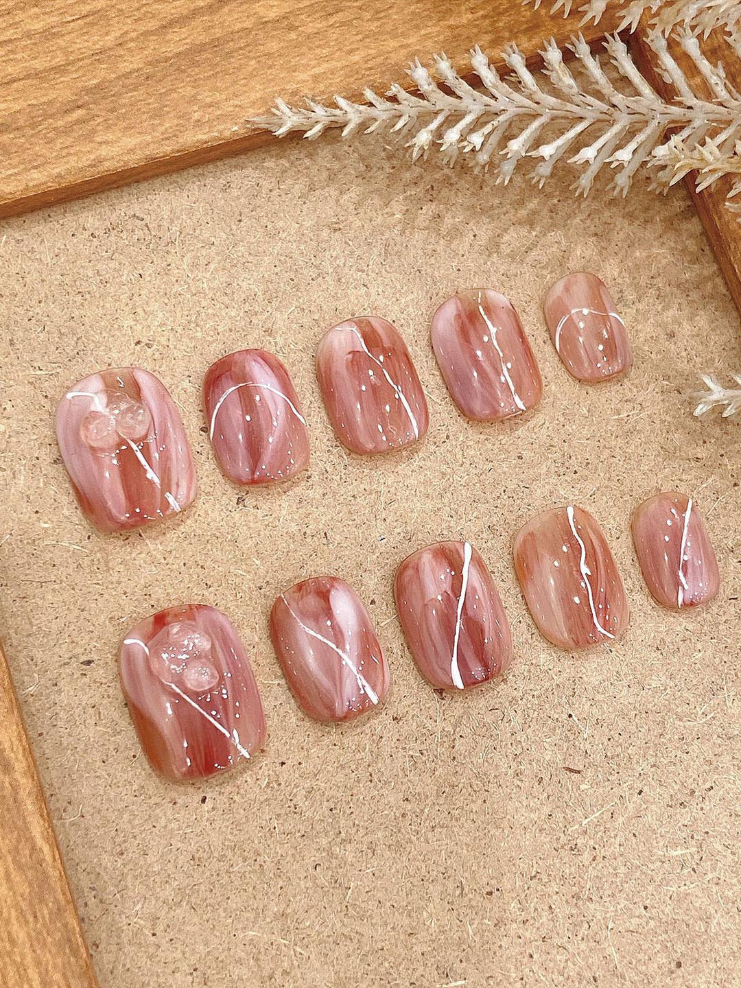 StyleCast x Revolte 10Pcs Artificial Reusable Nails
