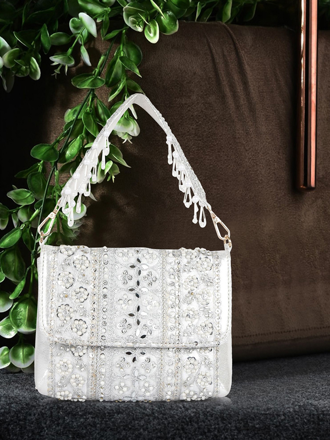 NEVIS Embroidered Potli Clutch