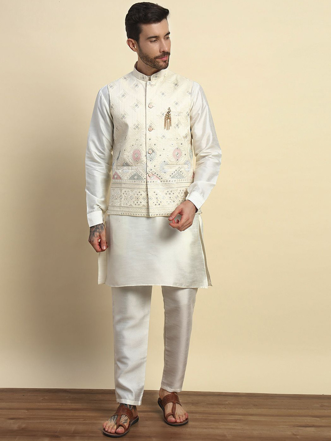 Pro-Ethic STYLE DEVELOPER Cotton Silk Straight Kurta With Trousers & Jacket