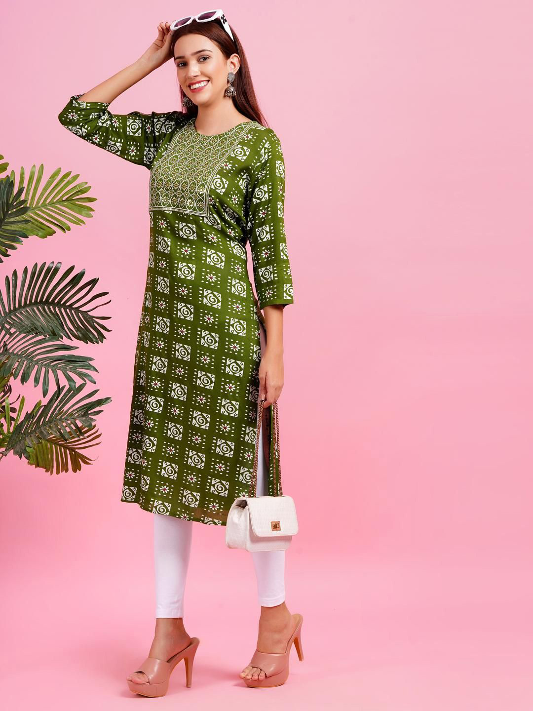 OH MI DIOS Ethnic Motifs Printed Thread Work Cotton Kurta