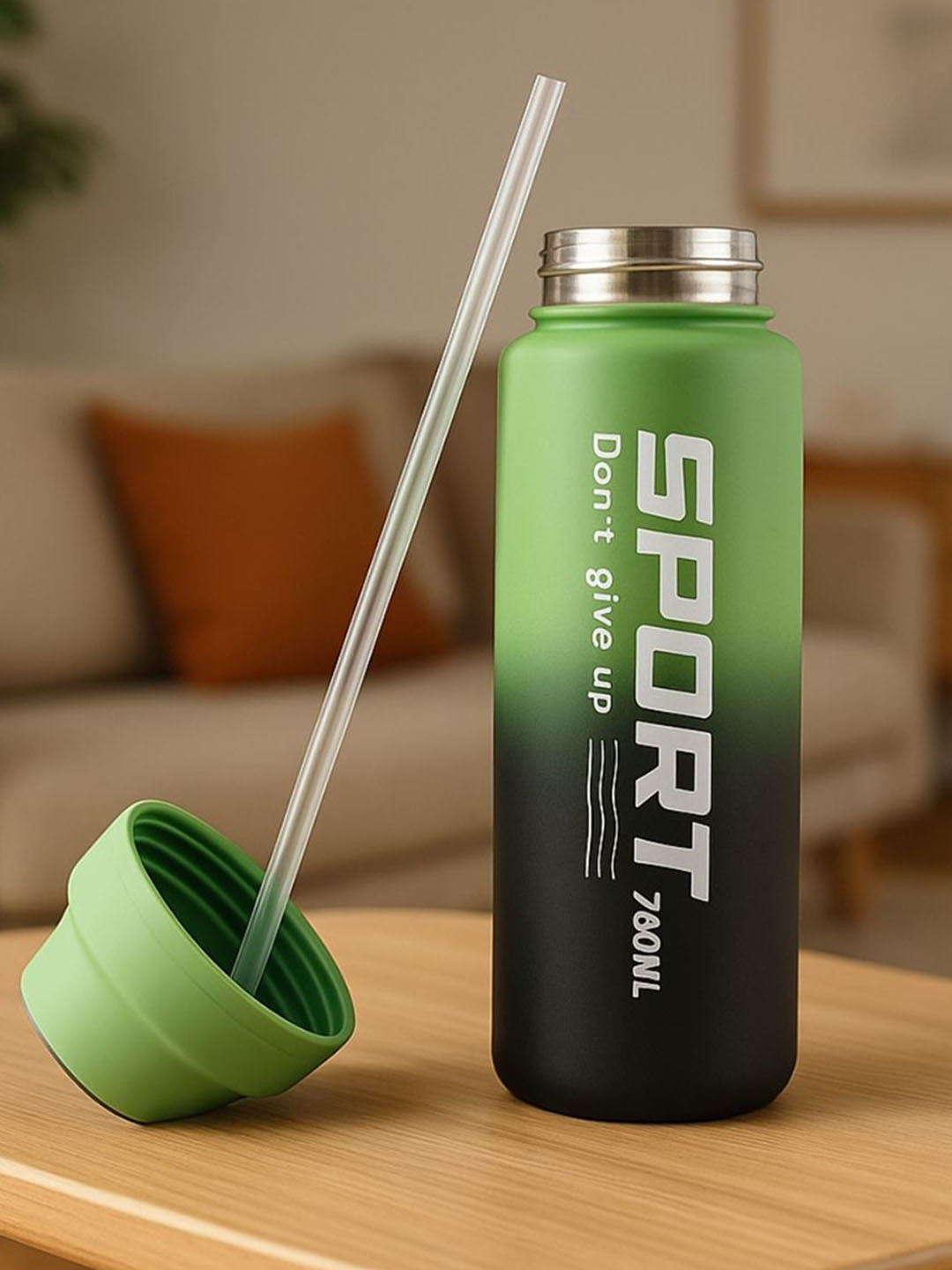 GUCHIGU Kids Green & Black Sipper Water Bottle With Straw 700 ml