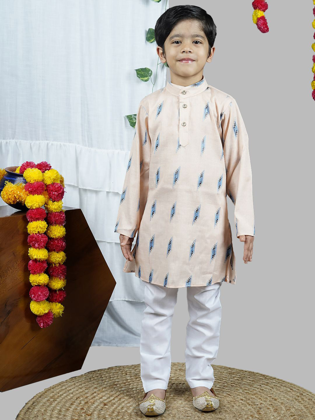 VALUE CREATION Boys Printed Mandarin Collar Straight Kurta With Pyjamas