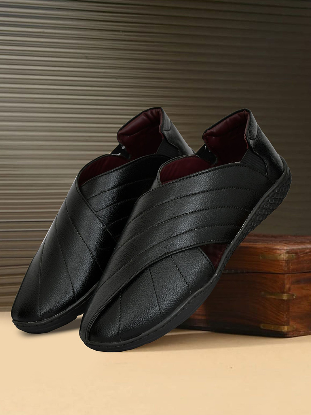 Groofer Men Shoe-Style Sandals