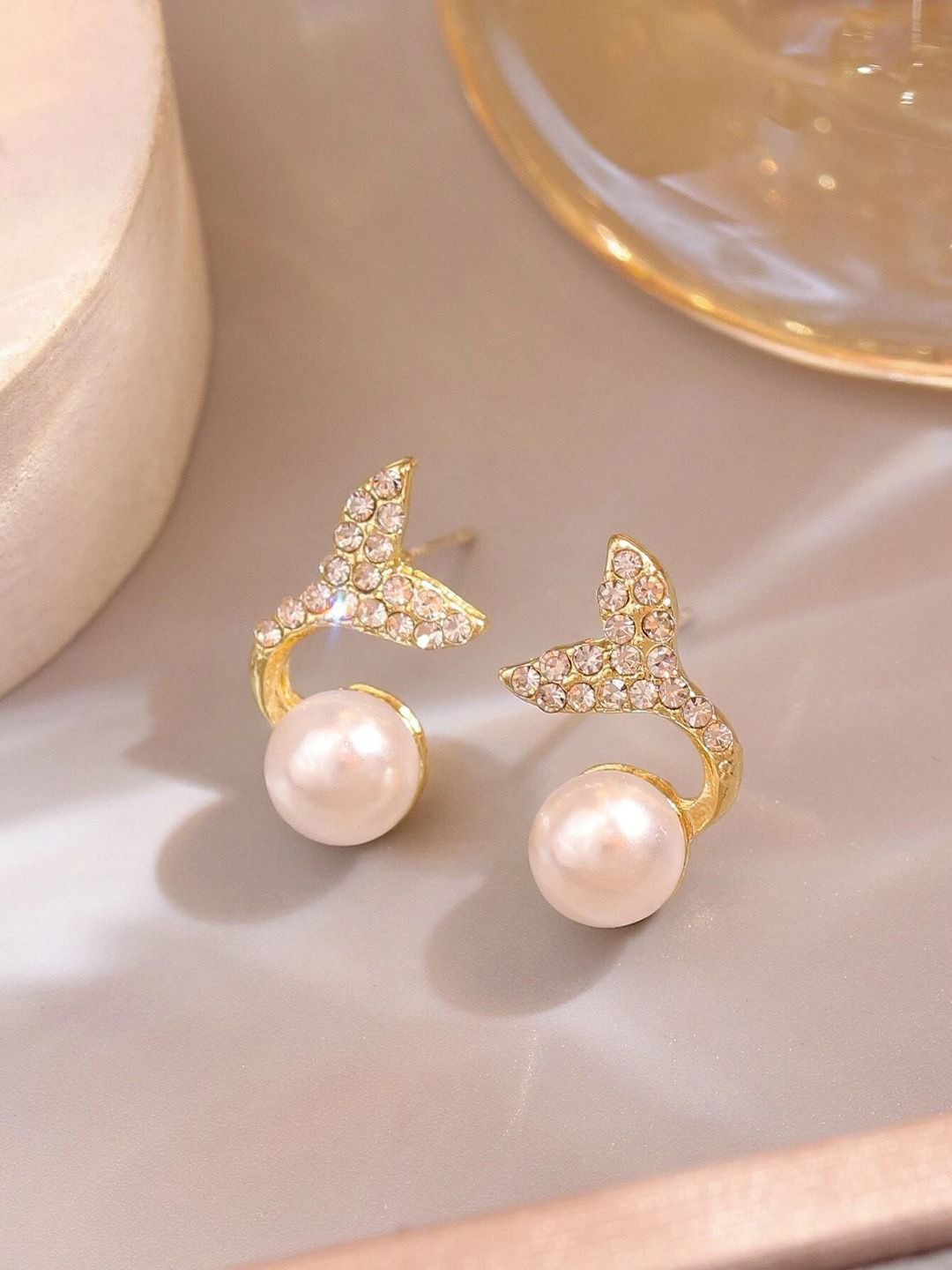 styledose Sterling Silver Pearls Beaded Fish Tail Design Contemporary Studs