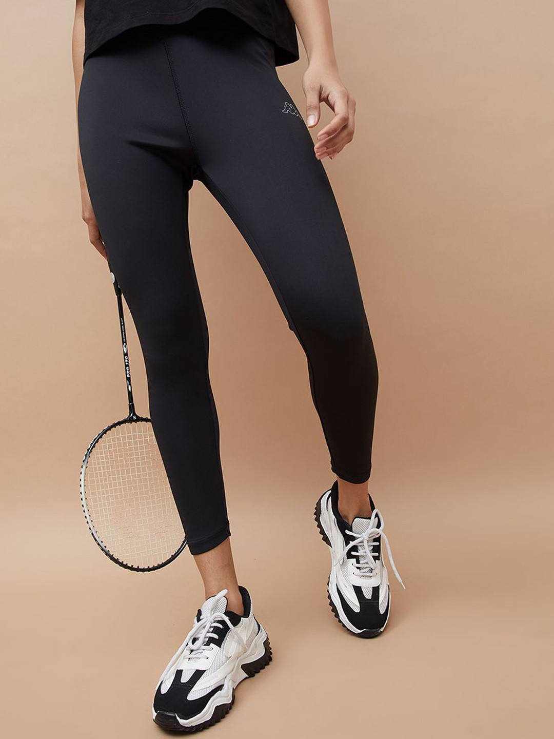 Kappa Women Solid Regular Fit Mid-Rise Tights