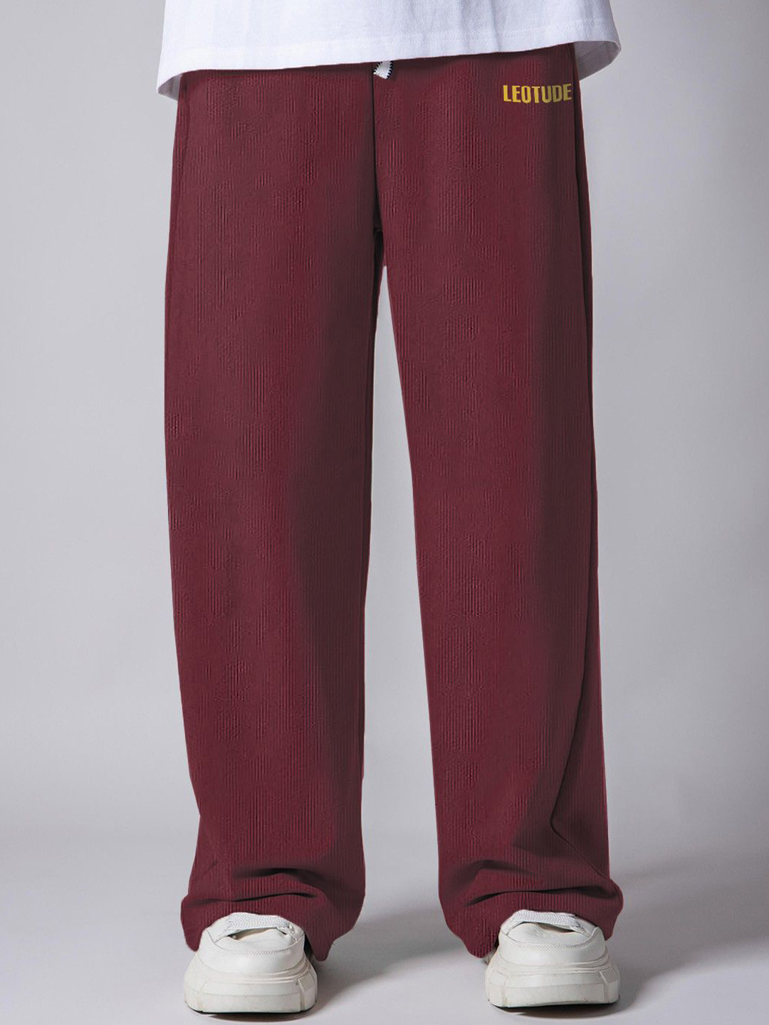 Leotude Men Mid-Rise Relaxed-Fit Baggy Trackpants