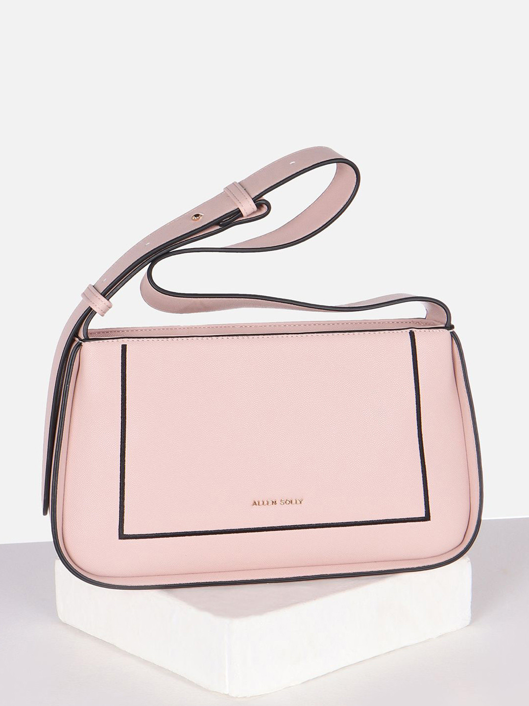 Allen Solly Woman Textured Bowling Handheld Handbag