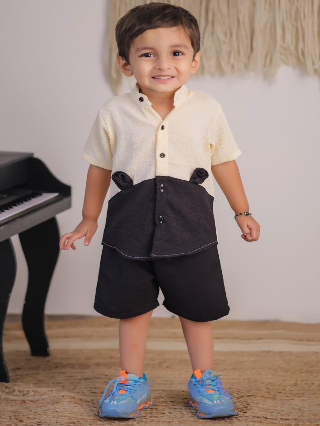 BLOOD PANTHER Boys Colourblocked Short Sleeves Shirt With Shorts